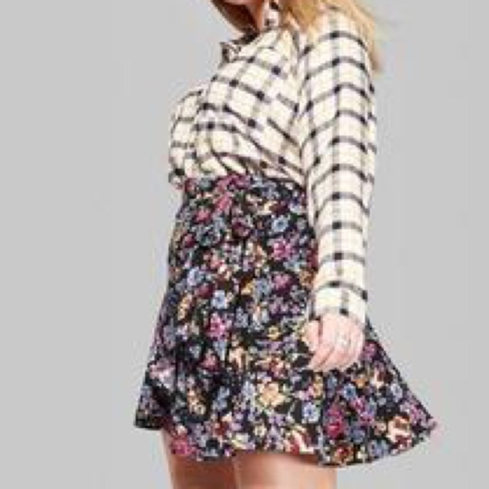 3/$30 Wild fable floral wrap skirt size 1x